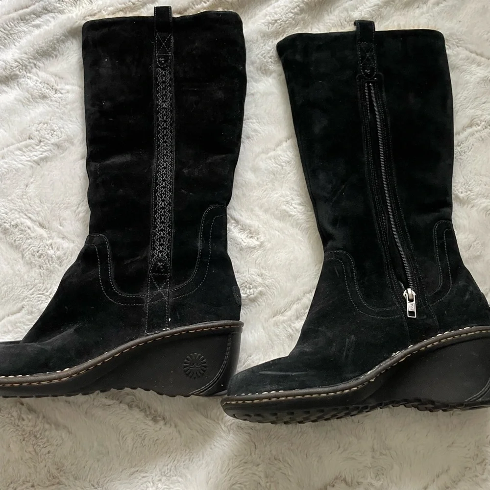 Ugg boots - Picture 2 of 9